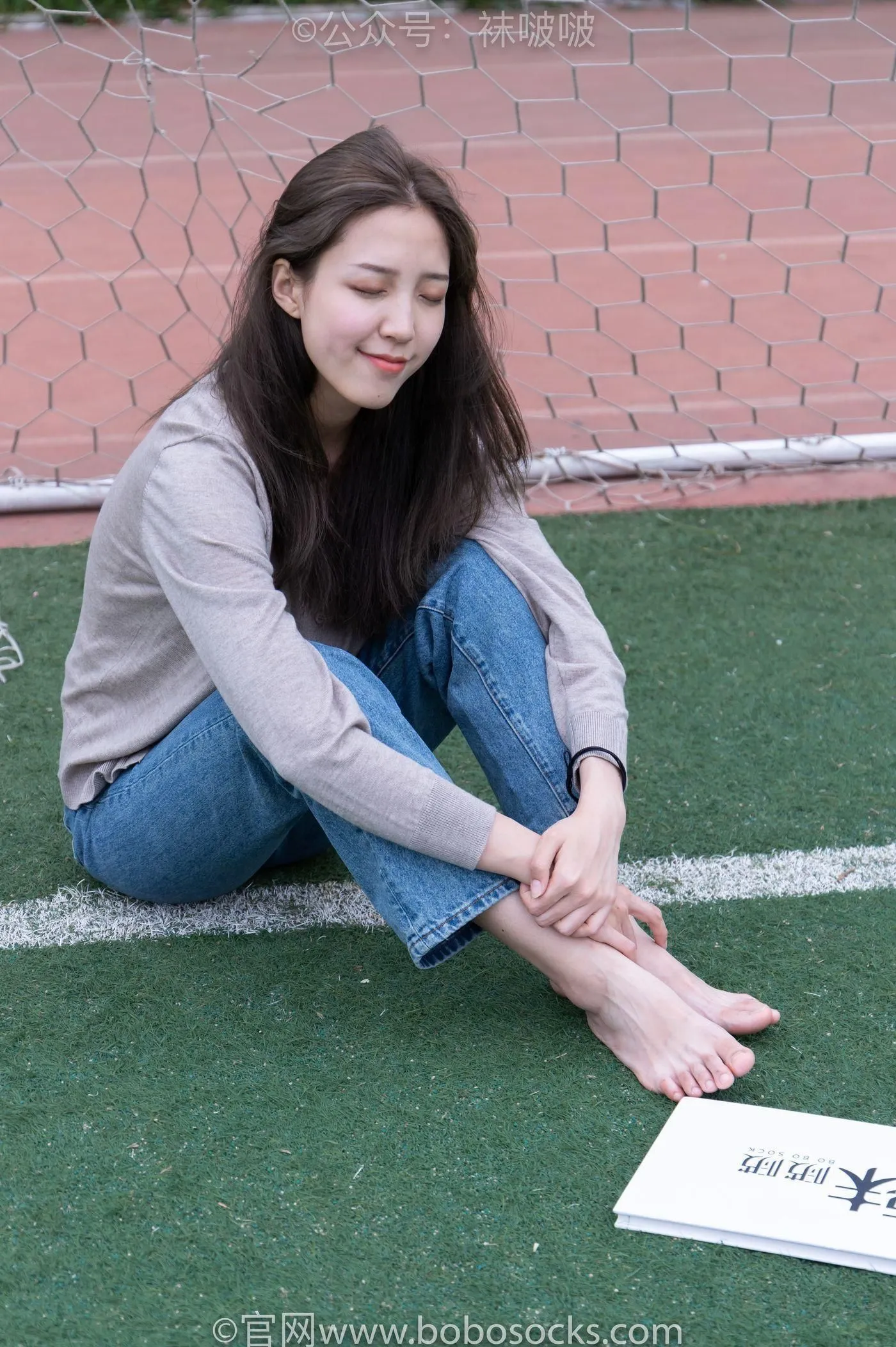 [BoBoSocks袜啵啵]NO.004 泡芙-vans帆布鞋、白棉袜、裸足 [127P]插图6